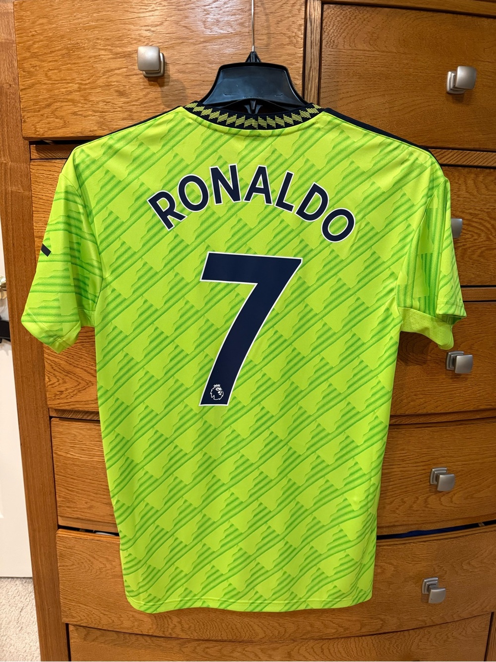 Cristiano Ronaldo #7 Neon Green Men’s Soccer 22-23 Manchester United Jersey